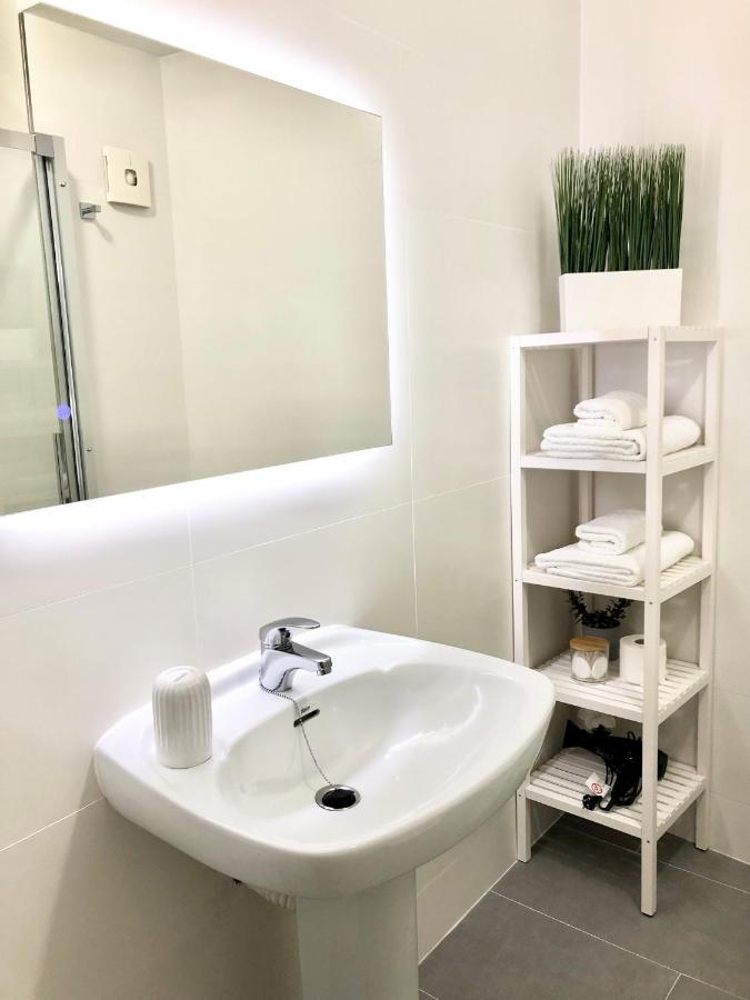 Apartamento Con Vistas Al Mar En Primera Linea. Muros Esterno foto